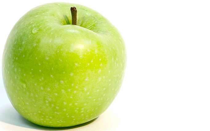 La liste des aliments autorisés pour le régime au sarrasin comprend les pommes