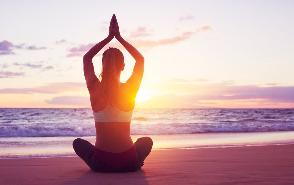 Exercices avec des éléments de yoga pour perdre du poids